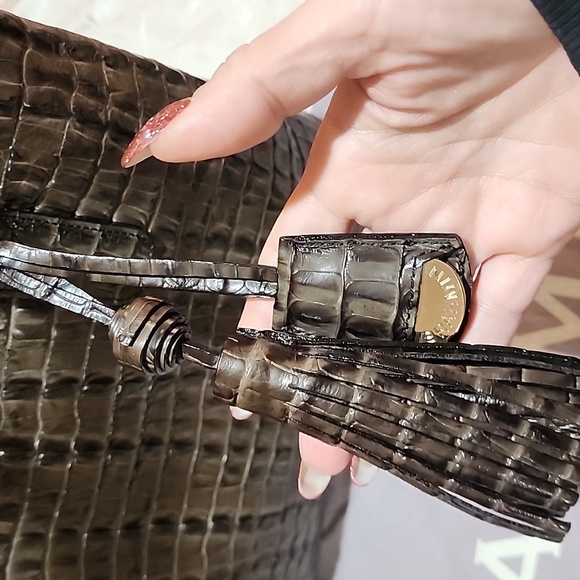 Brahmin Bag - Picture 3 of 13